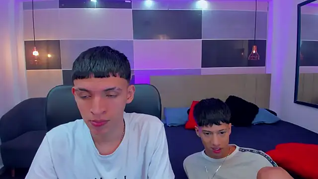 Juan Nd Steven online show from 12-28-24, 04:19