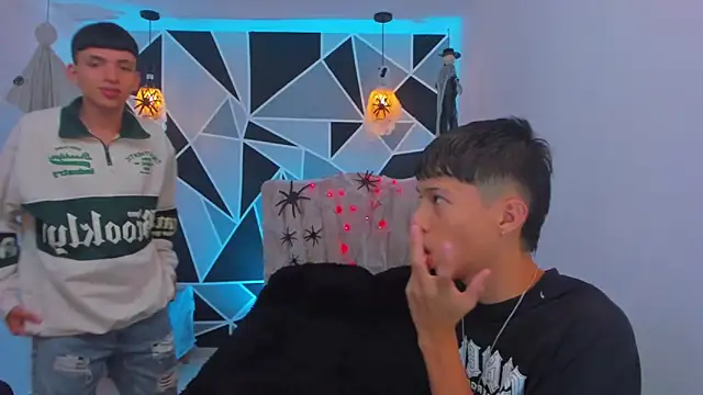 Juan Nd Steven online show from 10-15-25, 04:23