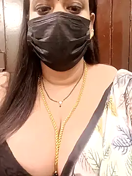 Snapshot of ashikaa_r chatting on 01-11-25, 05:29 ashikaa r online show from 01-11-25, 05:29