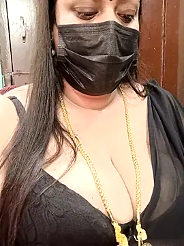 Snapshot of ashikaa_r chatting on 02-24-25, 05:11 ashikaa r online show from 02-24-25, 05:11