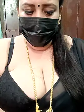 Snapshot of ashikaa_r chatting on 03-02-25, 10:14 ashikaa r online show from 03-02-25, 10:14