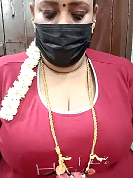 Snapshot of ashikaa_r chatting on 03-20-25, 06:20 ashikaa r online show from 03-20-25, 06:20