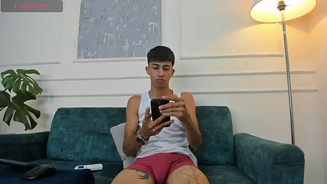 Lucian Davi online show from 01-25-25, 08:10