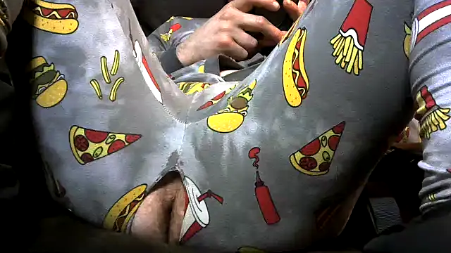 Snapshot of taboocanuck chatting on 01-13-25, 06:38 taboocanuck online show from 01-13-25, 06:38