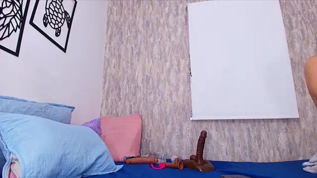 Snapshot of Brandhy_v chatting on 11-27-25, 11:56 Brandhy v online show from 11-27-25, 11:56