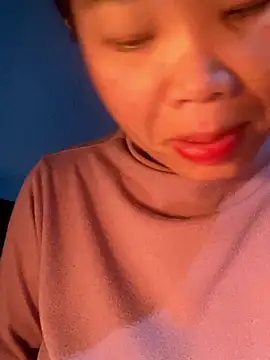 Snapshot of Laura8910 chatting on 12-05-24, 05:26 Laura8910 online show from 12-05-24, 05:26