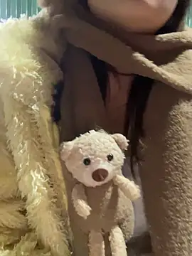 Snapshot of Laura8910 chatting on 02-05-25, 04:59 Laura8910 online show from 02-05-25, 04:59