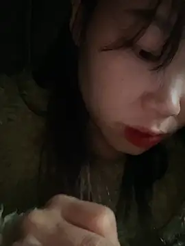 Snapshot of Laura8910 chatting on 02-20-25, 01:14 Laura8910 online show from 02-20-25, 01:14