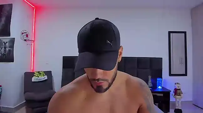 Alexander Martines online show from 12-24-24, 12:33