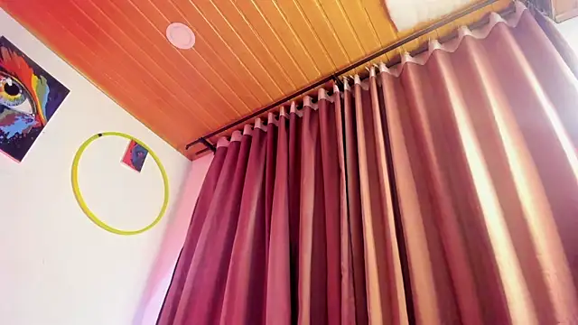 nicole volkov online show from 01-31-25, 02:48