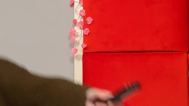 Snapshot of AliceMunro chatting on 01-11-25, 10:07 AliceMunro online show from 01-11-25, 10:07