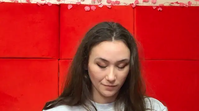 Snapshot of AliceMunro chatting on 02-06-25, 09:49 AliceMunro online show from 02-06-25, 09:49