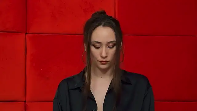 Snapshot of AliceMunro chatting on 02-28-25, 12:54 AliceMunro online show from 02-28-25, 12:54