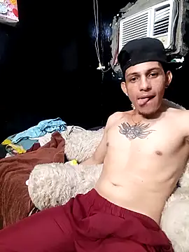 Snapshot of Ale21-345 chatting on 02-25-26, 04:44 Ale21-345 online show from 02-25-26, 04:44