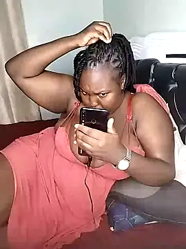 Snapshot of Bigboobylovers chatting on 01-15-25, 04:04 Bigboobylovers online show from 01-15-25, 04:04