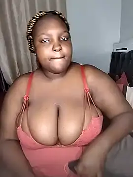 Snapshot of Bigboobylovers chatting on 01-20-25, 02:22 Bigboobylovers online show from 01-20-25, 02:22