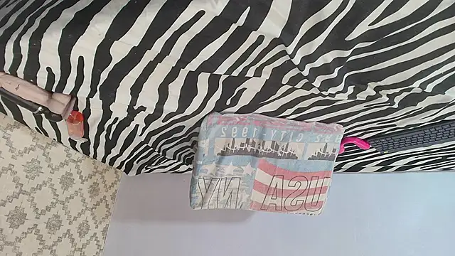 Chantal taylor  online show from 02-06-25, 03:09