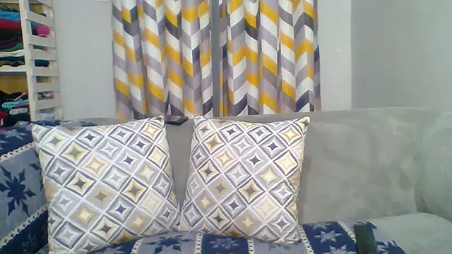 Petite 254 online show from 03-05-26, 11:34