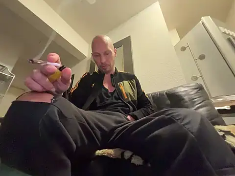 Germankink online show from 12-18-24, 04:28