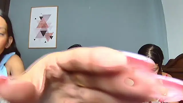 Snapshot of strawberrymia68 chatting on 02-15-25, 01:05 strawberrymia68 online show from 02-15-25, 01:05