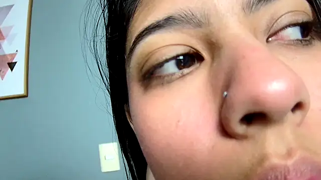 Snapshot of strawberrymia68 chatting on 02-25-25, 01:06 strawberrymia68 online show from 02-25-25, 01:06