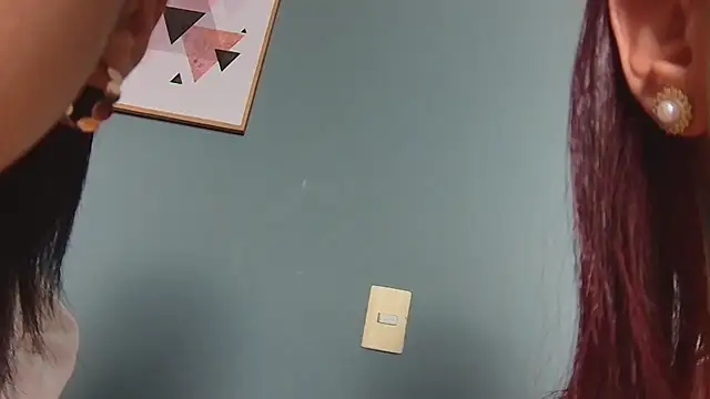 Snapshot of strawberrymia68 chatting on 03-19-25, 01:07 strawberrymia68 online show from 03-19-25, 01:07