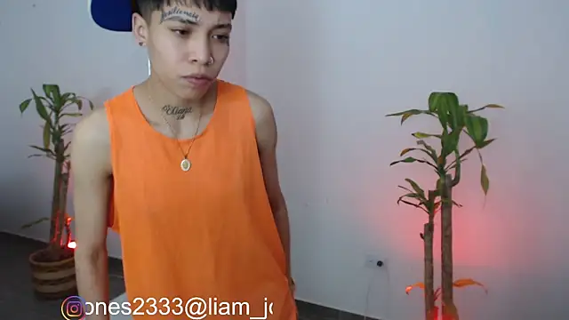 Snapshot of Jonesliam23 chatting on 12-13-24, 07:21 Jonesliam23 online show from 12-13-24, 07:21