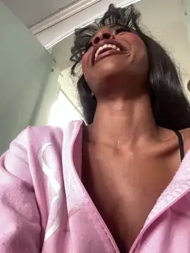 Snapshot of adaraSmiith chatting on 12-11-24, 05:59 adaraSmiith online show from 12-11-24, 05:59