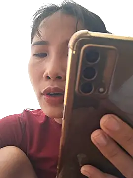 Snapshot of Linda_2k chatting on 12-27-24, 08:13 Linda 2k online show from 12-27-24, 08:13