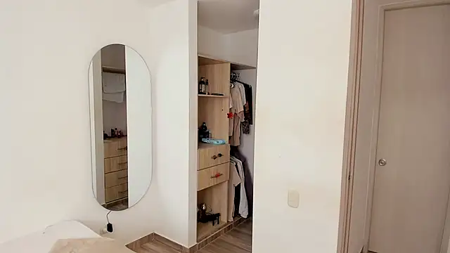 rose scottt online show from 11-13-25, 05:34