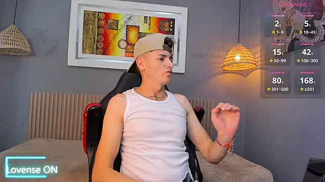 Snapshot of tossetrech chatting on 11-30-25, 03:10 tossetrech online show from 11-30-25, 03:10