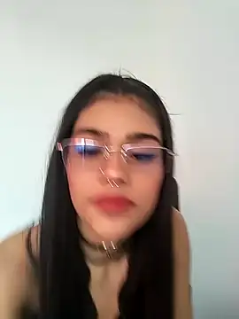 Snapshot of CatrinaRossi chatting on 12-23-24, 08:25 CatrinaRossi online show from 12-23-24, 08:25