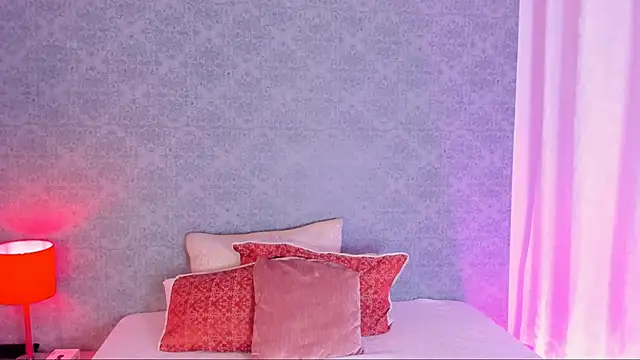 Snapshot of CatrinaRossi chatting on 01-16-25, 07:52 CatrinaRossi online show from 01-16-25, 07:52