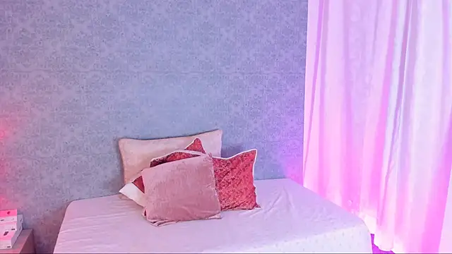 Snapshot of CatrinaRossi chatting on 01-22-25, 08:06 CatrinaRossi online show from 01-22-25, 08:06