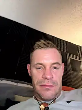 FrankieKentucky online show from 01-06-26, 04:43