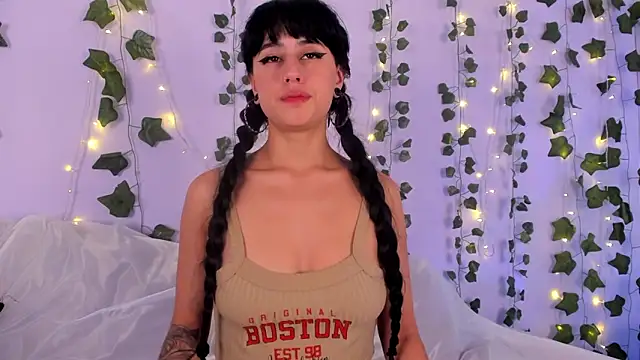 Snapshot of Natasha_Nasty2 chatting on 12-31-24, 03:42 Natasha Nasty2 online show from 12-31-24, 03:42