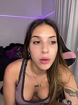Snapshot of Lolykush chatting on 02-17-25, 04:31 Lolykush online show from 02-17-25, 04:31