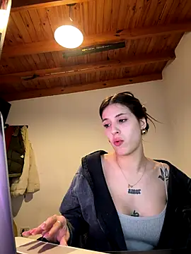 Snapshot of Lolykush chatting on 10-05-25, 11:02 Lolykush online show from 10-05-25, 11:02