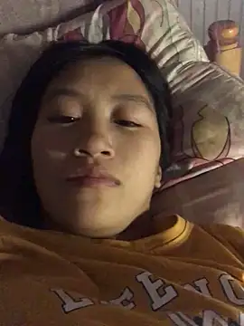 Snapshot of xotm chatting on 12-24-24, 02:33 xotm online show from 12-24-24, 02:33