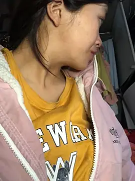 Snapshot of xotm chatting on 01-31-25, 02:15 xotm online show from 01-31-25, 02:15