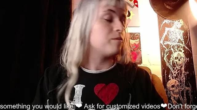 NEXT DOOR GIRL  online show from 01-28-25, 01:39