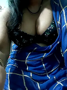 Snapshot of Savita_bhabhii chatting on 01-23-25, 06:35 Savita bhabhii online show from 01-23-25, 06:35