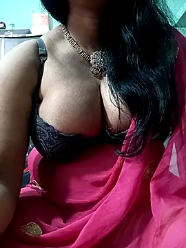 Snapshot of Savita_bhabhii chatting on 02-14-25, 05:25 Savita bhabhii online show from 02-14-25, 05:25