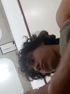 pedrodavid  online show from 03-24-26, 11:32