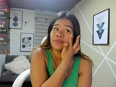 Enma  clark online show from 11-14-25, 04:22