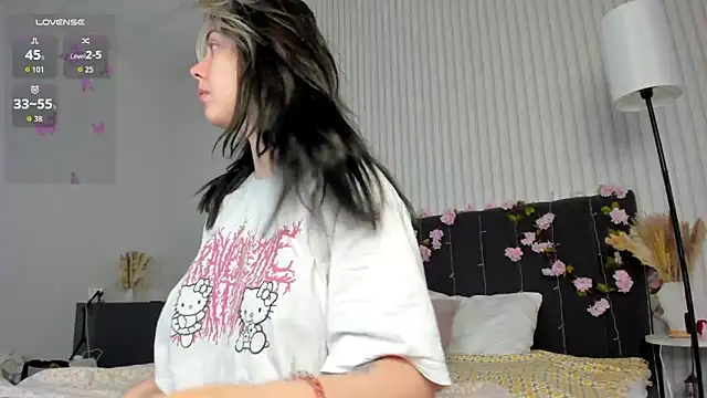 Vanessa Walters online show from 09-19-25, 02:02