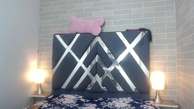 AndreaGil  online show from 02-04-25, 12:11