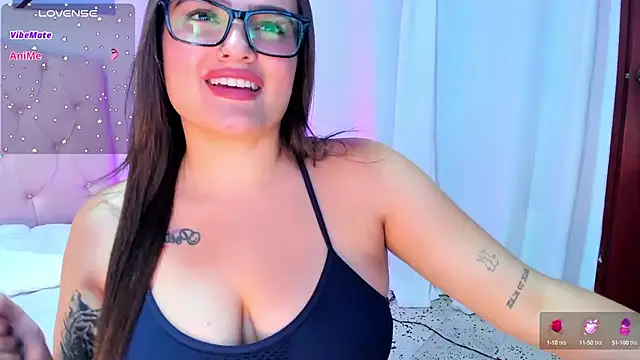 ellarosee  online show from 12-12-24, 08:21