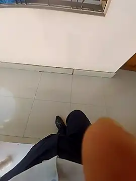 Snapshot of India_Dick8 chatting on 03-04-25, 10:35 India Dick8 online show from 03-04-25, 10:35