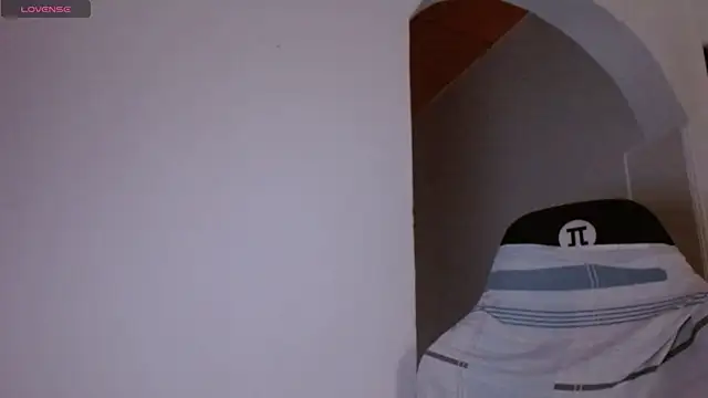 Snapshot of danna_peterson1 chatting on 01-23-25, 01:56 danna peterson1 online show from 01-23-25, 01:56